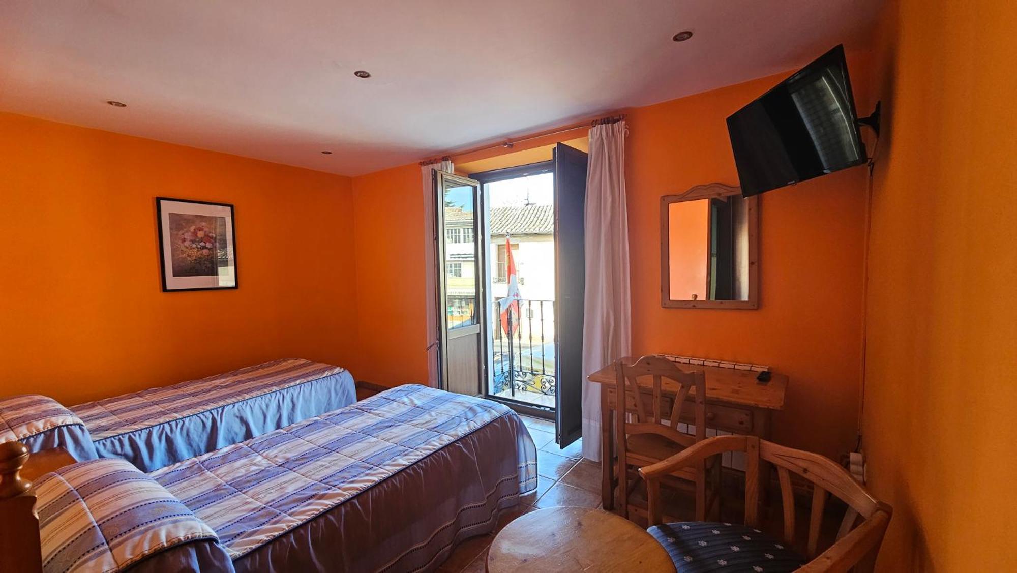 Hostal Albe Carrion De Los Condes Exterior photo