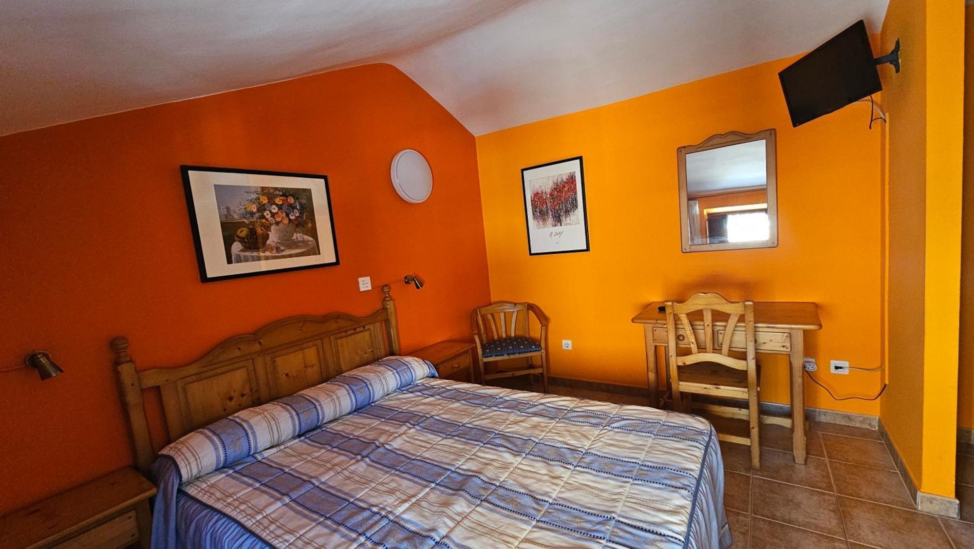 Hostal Albe Carrion De Los Condes Exterior photo